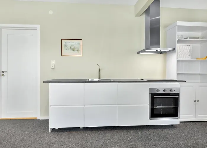 Central Studio Apartment Apt 202